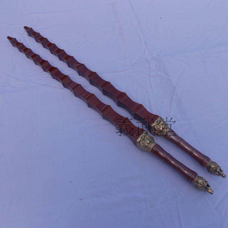 Martial arts Solid dragon wooden whip Double whip Double mace fight god