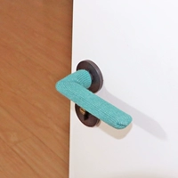 Длинный, зеленый