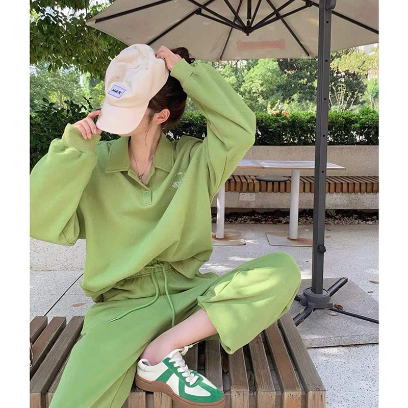 2022 Spring Net Red Fried Street Little Fresh Green Casual Sports Suit Women Little Subreddits Senior Feel Two Sets