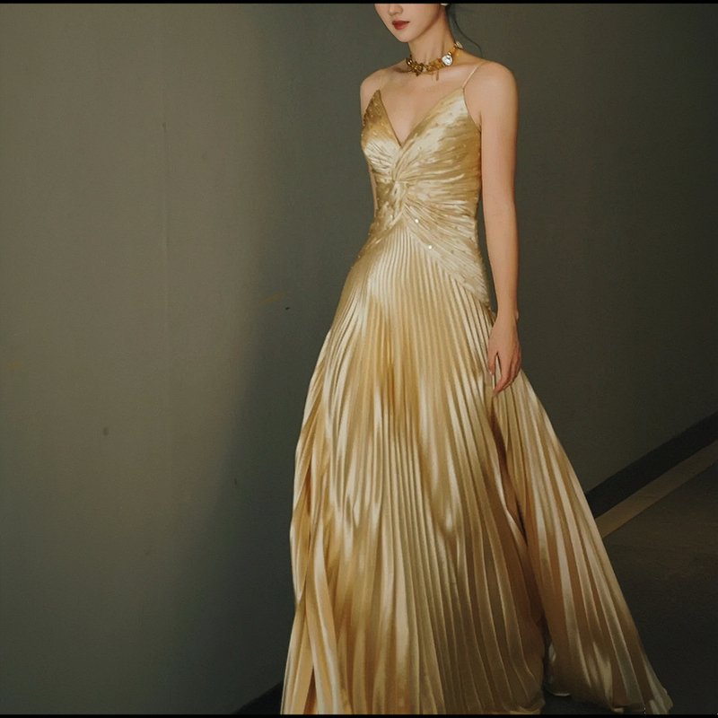 Vintage 100% off Golden Retro Dress for Brides, Weddings, Annual Parties, and Photoshoots