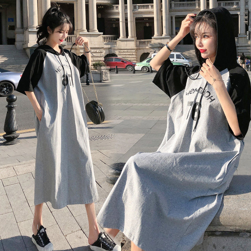 Foreign Pregnancy Maternity dress with summer dress Long dress Korean version short sleeve Lianhood T-shirt Long version pregnant woman Dress Spring Boomer personality