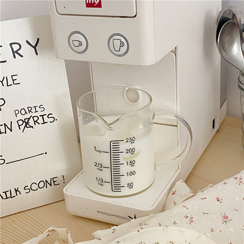 Po-Han Feng ins heat-resistant measuring cup with scale line large-capacity split glass milk jug coffee cup with mouth