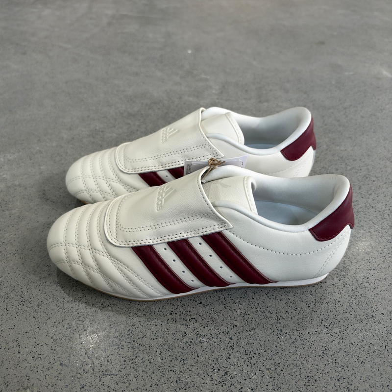 Adidas Women's Classic Versatile Fashion Taekwondo Culture Thin-Soled Casual Shoes Js4527