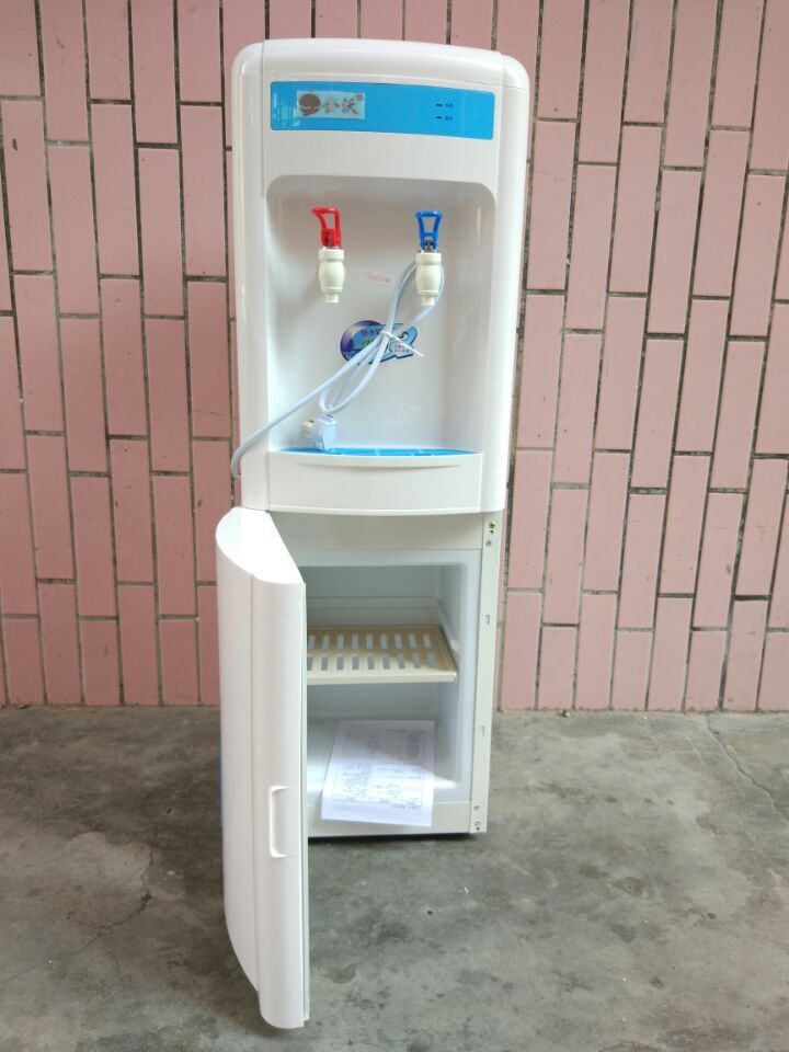 cây nước nóng lạnh giá rẻ Máy ống đứng bằng thép không gỉ lưu trữ nước xô sắt phần nóng và lạnh ấm thẳng uống nước đài phun nước kiểu cũ thực tế - Nước quả máy lọc nước biển