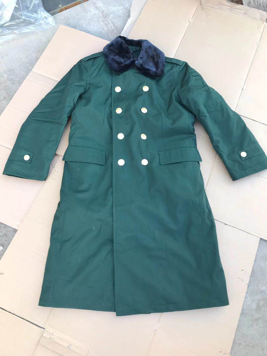 chasing you running away shoes green thermal cotton coat