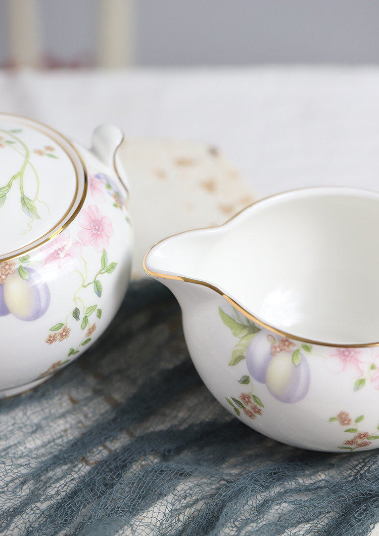 Сейчас в наличии великобритания подлинный Wedgwood Sweet Plum сладкий ягода костяной фарфор кофе Оборудование сахарное бак банка 