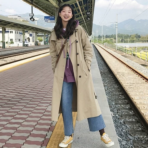 Осенняя хаки цветная куртка