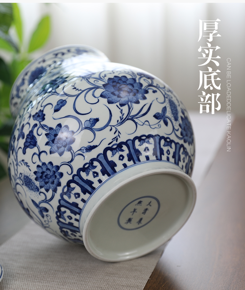 Restoring ancient ways is hand draw 2 jins with caddy fixings of blue and white porcelain ceramic storage tank puer tea to wake tea storage POTS moistureproof