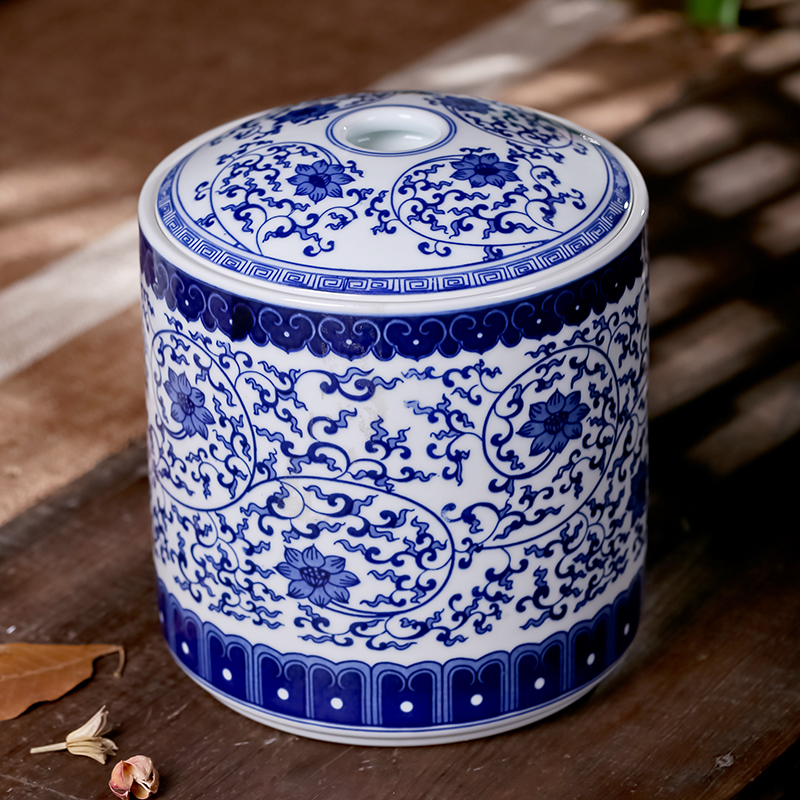 Jingdezhen ceramic creative manual caddy fixings seven loaves blue - and - white branches sealed storage loose tea caddy fixings furnishing articles