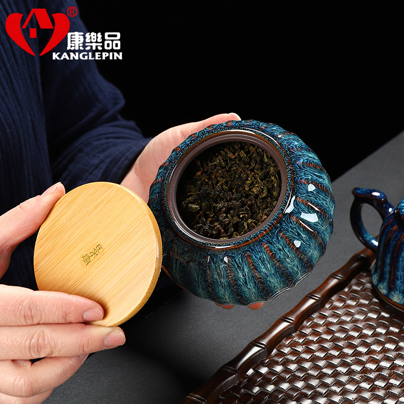 Recreational product Tian He up kung fu tea set home built a complete set of ceramic lamp cup tureen filtering teapot
