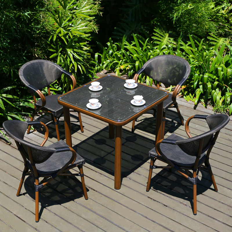 Outdoor courtyard rattan chair with umbrella villa outdoor garden leisure balcony milk tea shop greenhouse simple outside table and chairs