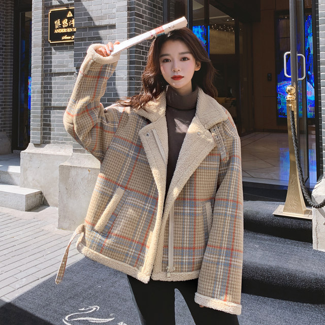 Lamb wool coat for women autumn and winter Korean style loose short style small thickened plaid woolen motorcycle jacket