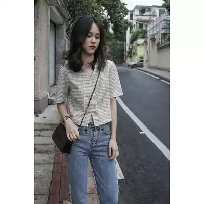 Youxiang 2020 summer new V-neck Hong Kong style retro short plaid shirt women's short all-match shirt plaid top