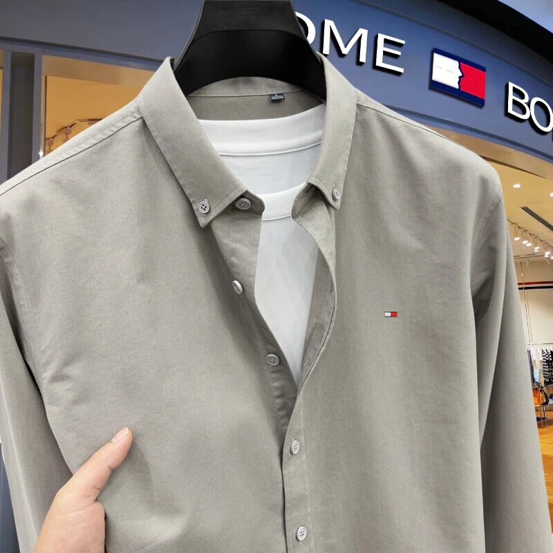 Tommy Hilfiger Men's Light Business Casual Solid Color Shirt Loose Fit Long-Sleeve Turn-Down Collar T-Shirt