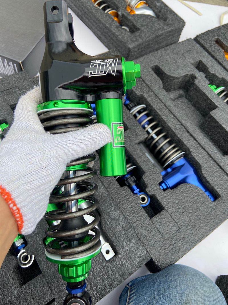 Taiwan Ruizze developed the devil lizards after the earthquake absorption 2020 nmax 155 special after the special shock avoidance support custom