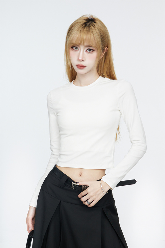 White Long-Sleeve Regular Shoulder T-Shirt for Women, Korean Style, Slim Fit, High-Waisted, Short Base Shirt, 2026 New Model, Solid Color Top for Layering
