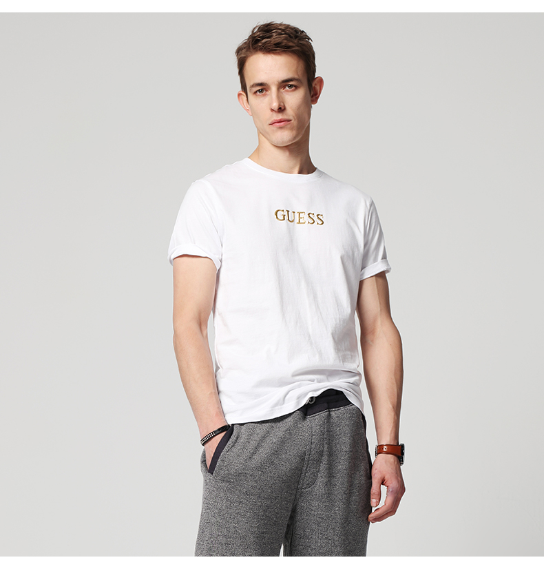 GUESS vài mô hình 2018 mùa xuân và mùa hè của nam giới LOGO màu rắn vòng cổ ngắn tay T-Shirt-MI2K9414K áo thun nam có cổ