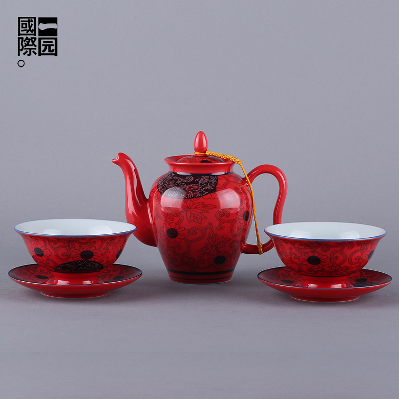 A set of garden international star high - ranked imperial concubine every point tea set household ceramic tea set gift box of A complete set of kung fu tea set