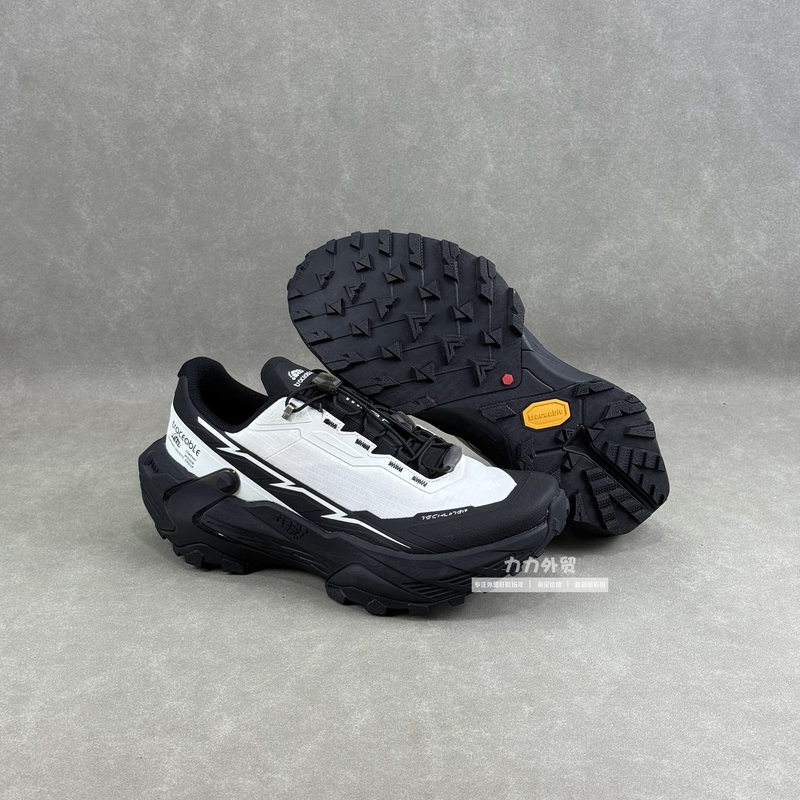 Summer Mountain-Style Outfits~Canadian Men's and Women's Water-Repellent Mesh Breathable Lightweight Non-Slip Outdoor Trail Running Shoes