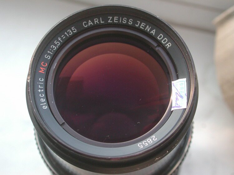 M42 mouth red word MC Chase Carel Zeiss Jena 135 3 5 lens lenses and functions well