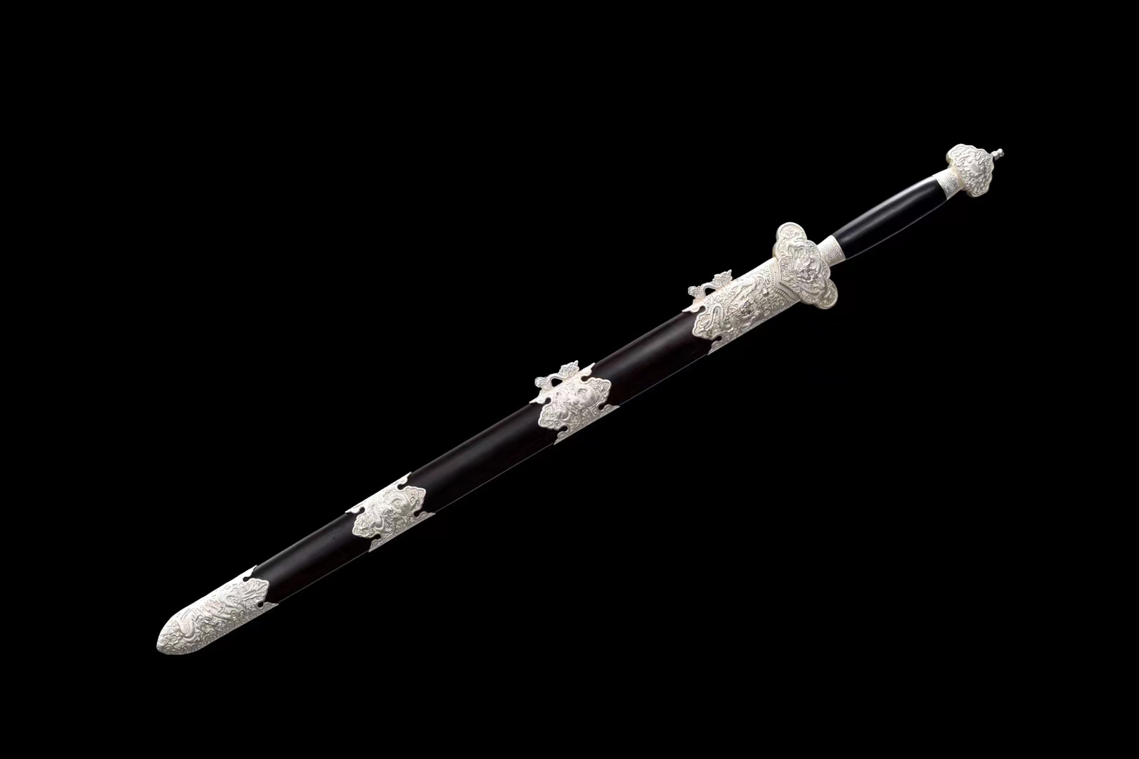 Ji Shaocong, a master of arts and crafts from Zhejiang Province