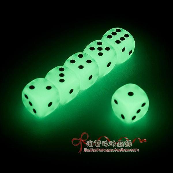 Nightfield bar KTV luminous dice with fluorescent light screen dice 1 4 cm Thrones to light after absorbing light