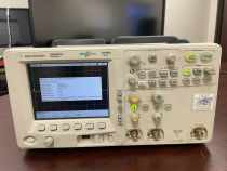 Spot rent and sell at high price the original American Agilent Agilent DSO6032A digital analog oscilloscope