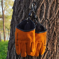 Желто-приверженные кожаные перчатки с магнитными когтями содержат магнитные когти