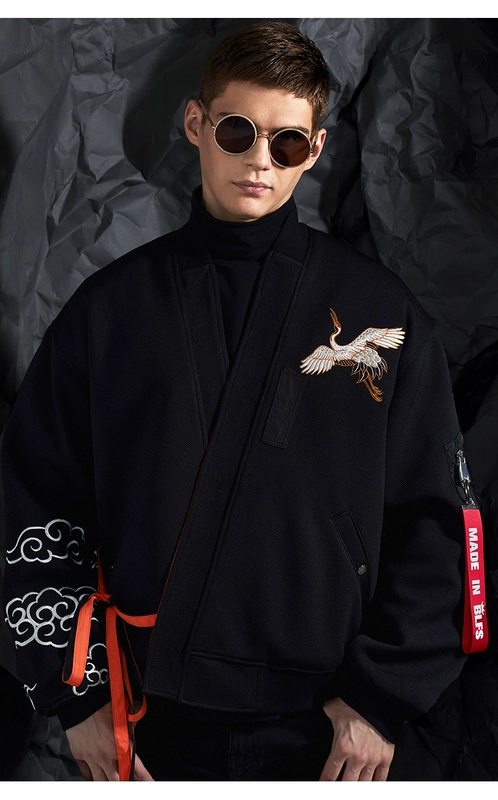 Thanh niên mùa đông bông nam ngắn lỏng áo khoác Hàn Quốc phiên bản của xu hướng thêu bông áo khoác dày những người yêu thích áo khoác bông quần áo