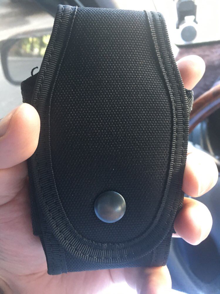 COS props fast-pulling handcuff package tactical belt handcuff bag waist fast-pull film props K-pack handcuff