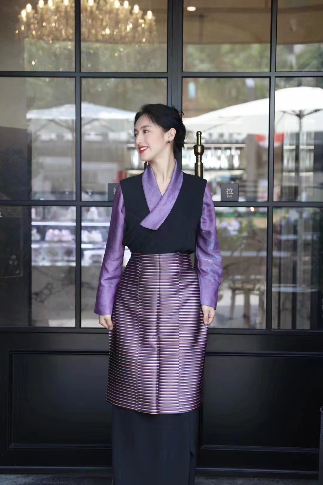👗揭秘!美拉德女款藏式长裙,带你一秒穿越到藏族风情的锅庄舞会💃-民族服装/舞台装-淘宝好物网