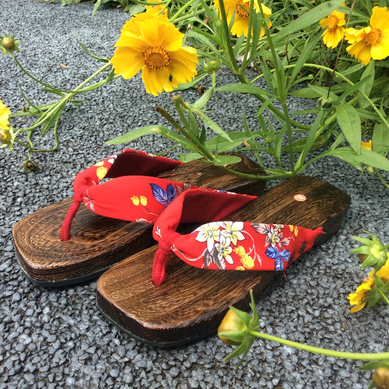 Japanese Wooden Clogs Flat Heel Crescent-Shaped Clogs Slippers Velvet Floral Women's Clogs Women's Kimono Clogs Free Shipping