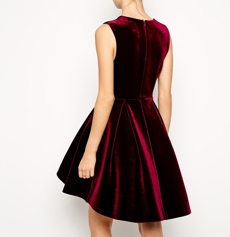 European Single-Layer Velvet Composite Air Layer Deep V-Neck Micro-Tail High-Waisted Sleeveless Short Thick Formal Dress