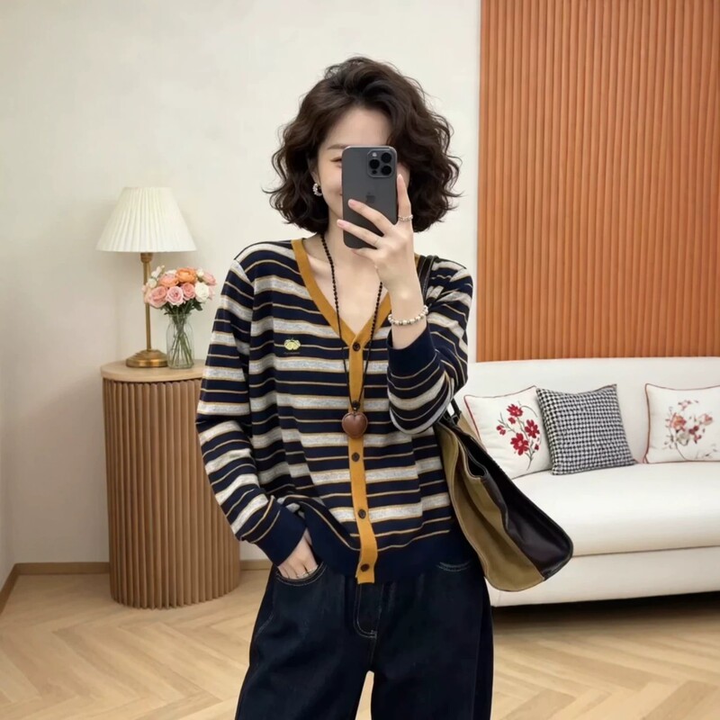 Retro Style Stripesd V Neck Knitted Cardigan for Women 2026 Autum Plus Size Fat mm Korean Style Loose and Versatile Sweater Jacket Retro Style Stripesd V Neck Knitted Cardigan for Women 2026 Autum Plus Size Fat mm Korean Style Loose and Versatile Sweater Jacket