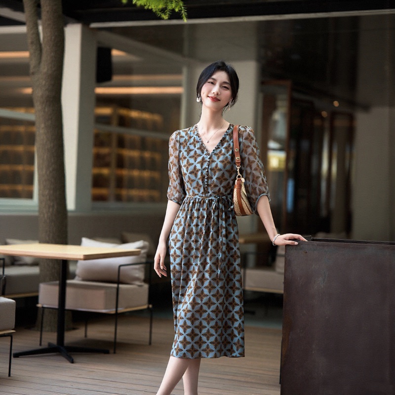 Single-Layer Lightweight and Opaque 100% Mulberry Silk Vintage Printed Dress with Tie Waist, Mid-Length Silk Crepe De Chine Dress