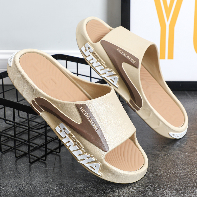 New Style Outdoor Beach Sandals for Men, Thick-Soled, Non-Slip, Odor-Resistant, Wear-Resistant, High-End Men's Slippers for Going Out New Style Outdoor Beach Sandals for Men, Thick-Soled, Non-Slip, Odor-Resistant, Wear-Resistant, High-End Men's Slippers for Going Out