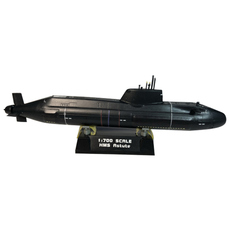 Корабль 【官方降价款】小号手拼装潜水艇模型1/144英国机敏号核潜艇05909