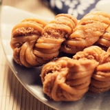 津顺祥 Аутентичный Tianjin Marijuana Flower Iron Box для подарков для старейшин.