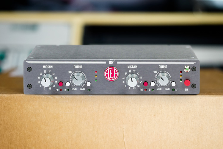 National Bank's total generation spot American original AEA TRP2 aluminum belt word put dual-channel high-thrust microphone amplifier