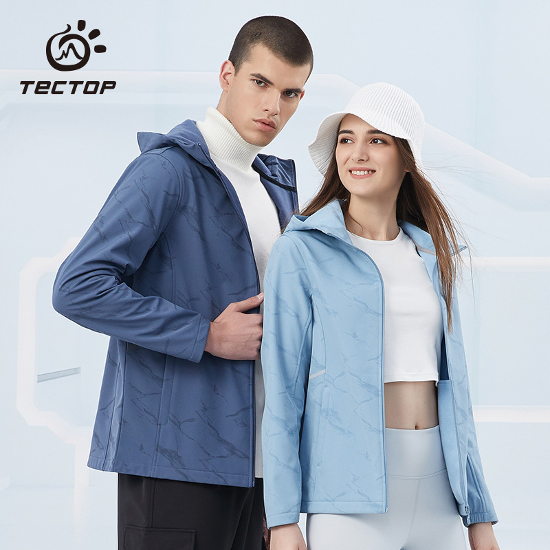 TECTOP explores outdoor autumn and winter wind protection large size printed coat couples casual capsule shell coat