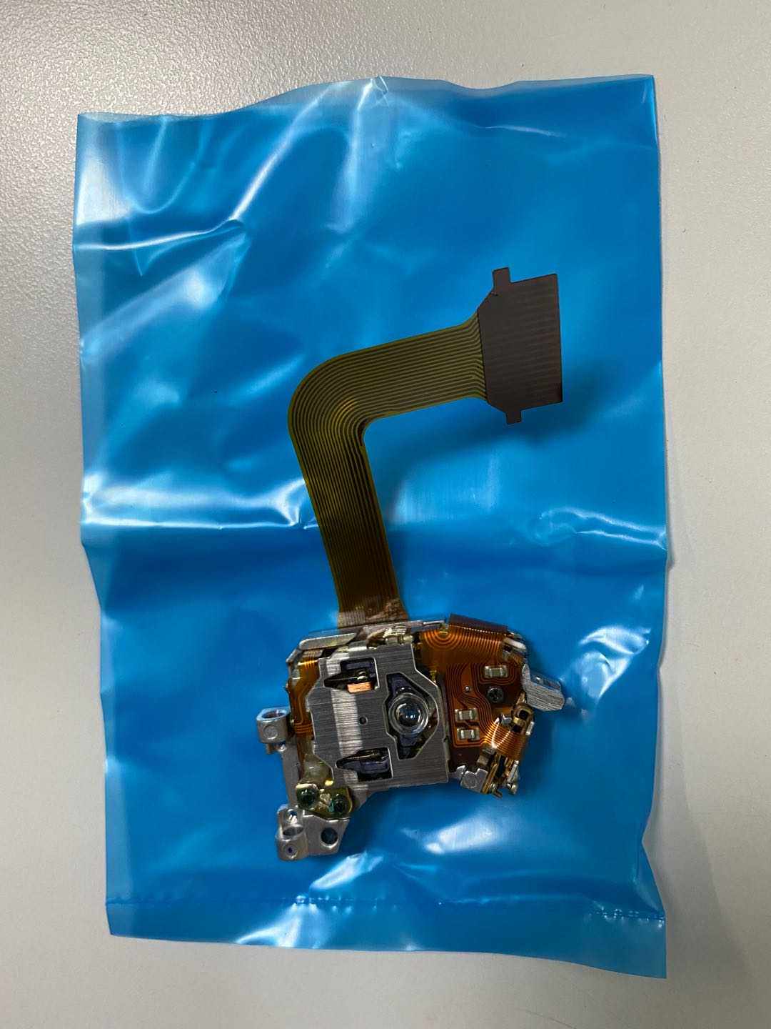 BRAND NEW ORIGINAL SF-U3000 LIGHT HEAD WITH WIRE CAR SOUND CD MACHINE BALD HEAD