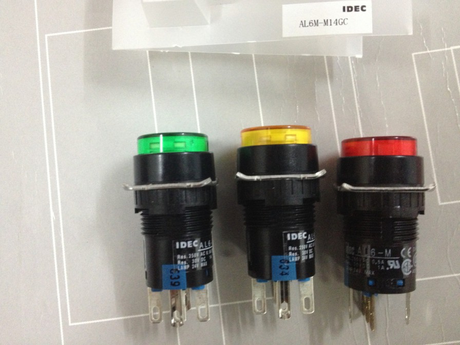 Original IDEC IZUMI electric push switch AL6M-A14GC illuminated push switch 16 aperture