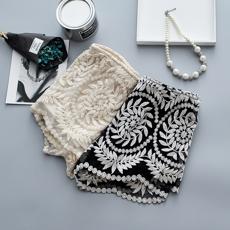 Summer 30% Insurance pants thin with white lace shorts wearing safety pants anti-walking light casual hitting bottom black woman