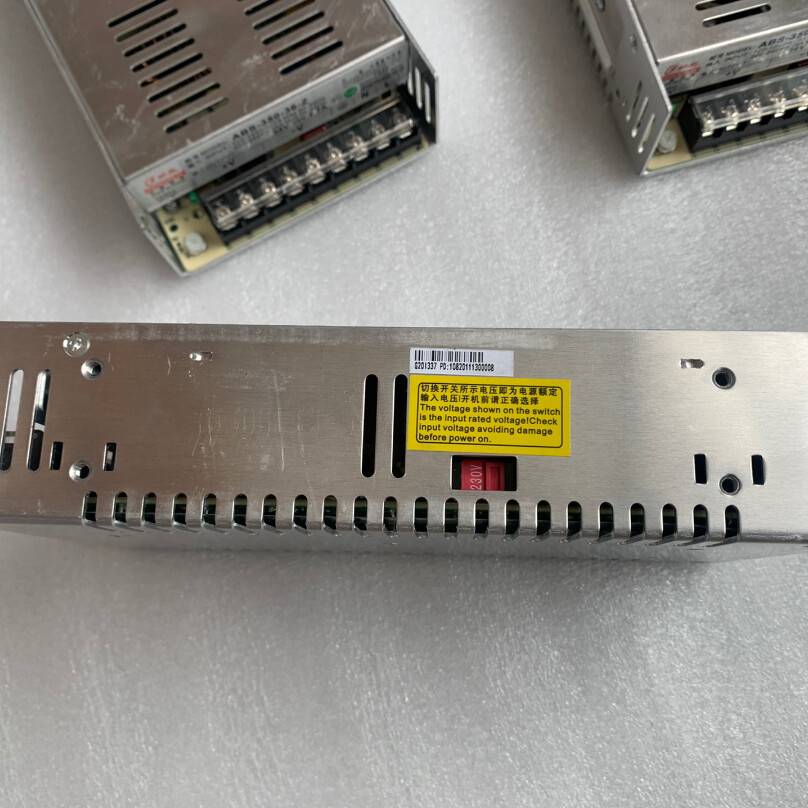 逸树定制版智能电源管理新星：双路静切PDU解析