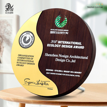 Metal memorial medal custom round authorized listing custom trophy honor plaque wooden bracket Wooden bronze production