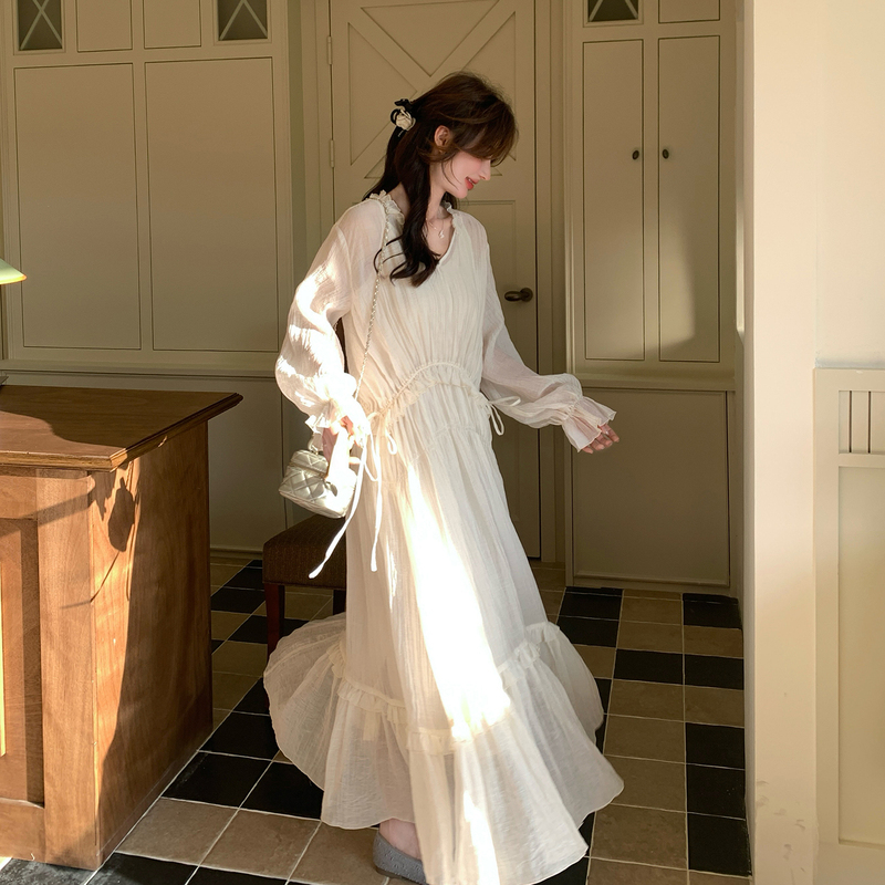 Beige Design-Inspired White Moonlight Long-Sleeve Sun-Protective Dress for Women, Early Spring and Autumn, Extra-Long to Ankle, Ruffled Skirt