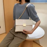 Модная красная цепь для невесты, вместительная и большая сумка через плечо, сумка на одно плечо, коллекция 2023, на цепочке