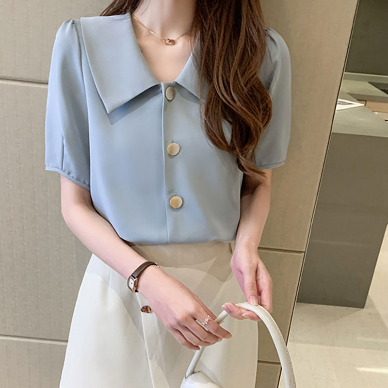 2021 new summer chiffon shirt women's design sense niche drape light familiar short-sleeved square-neck white shirt women's thin section