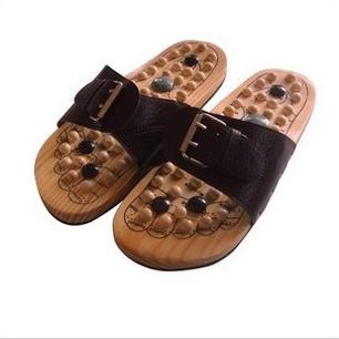 Pedicure Shoes Reflexology Massage Slippers Acupoints Stimulation Health Shoes Wood Plantar Foot Massage