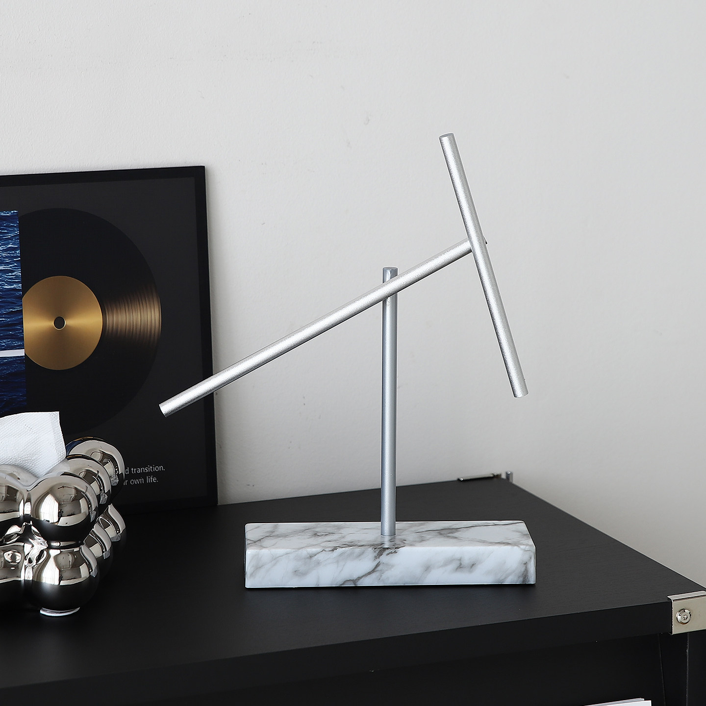 Iron Man Perpetual Motion Ornament Chaos Pendulum Newton's Perpetual Motion Light Luxury High-End Living Room Tv Cabinet Soft Decoration